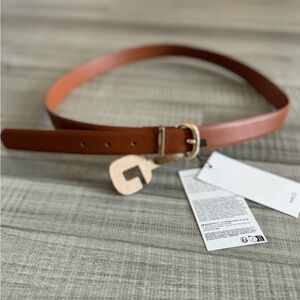 Mango brown belt with gold buckle